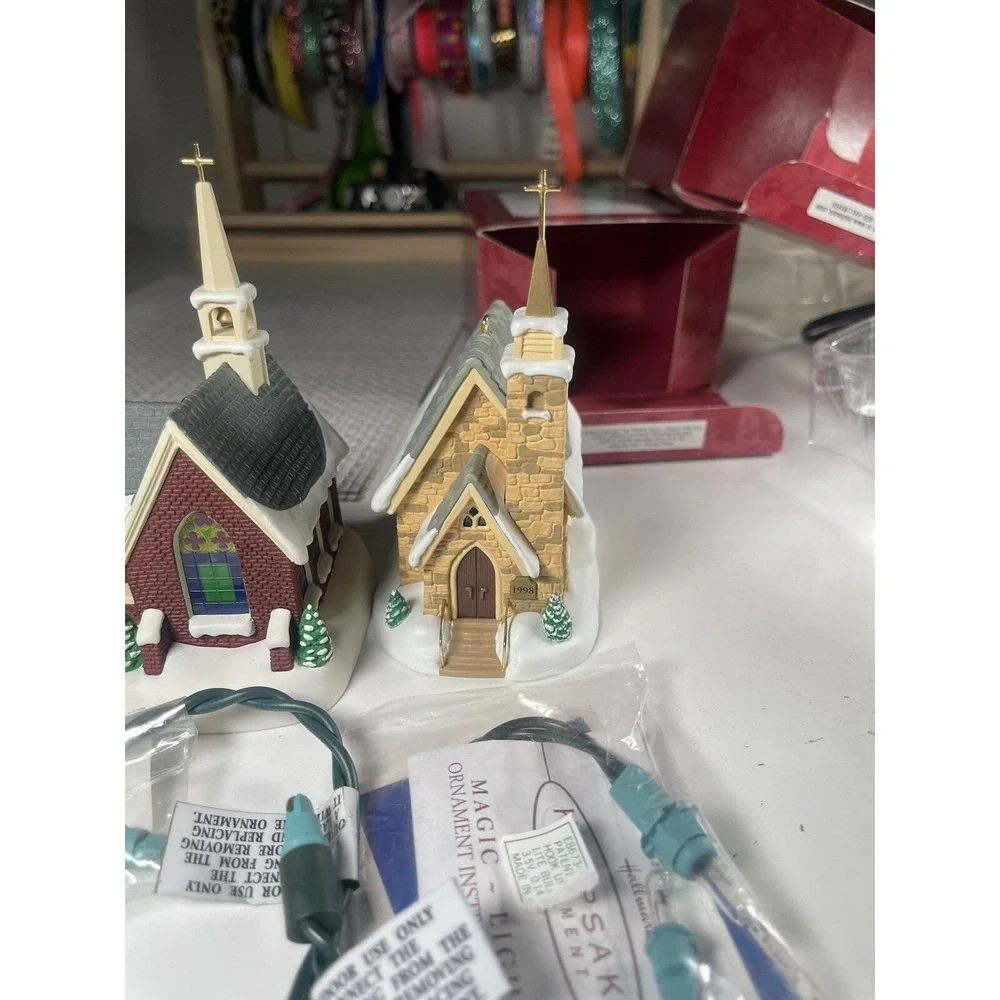 Hallmark Keepsake Candlelight Services Magic Church Ornament Set 1998 2001 2002